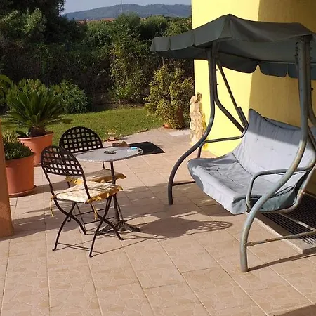 Paola Nocleg ze śniadaniem Valledoria (Sardinia)