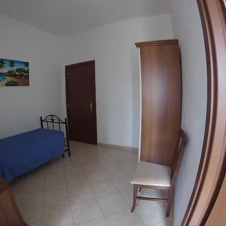 Paola Guest house
